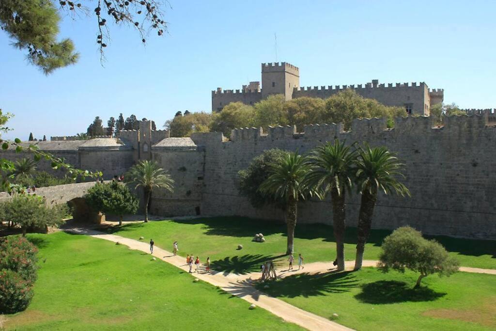 Ioli's - Medieval Town Holiday home *